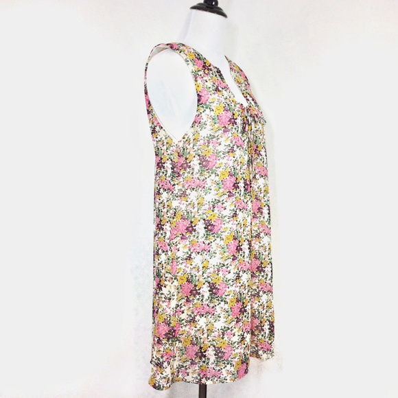 TOBI Floral Lace Front Lined Mini Dress - Picture 2 of 7